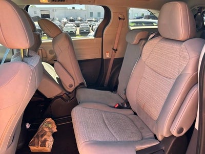 2023 Toyota Sienna LE