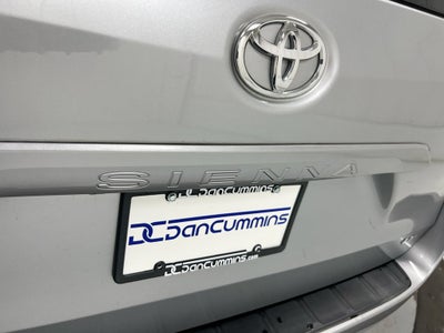 2018 Toyota Sienna LE Auto Access Seat