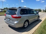 2018 Toyota Sienna LE Auto Access Seat