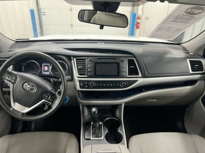2019 Toyota Highlander LE
