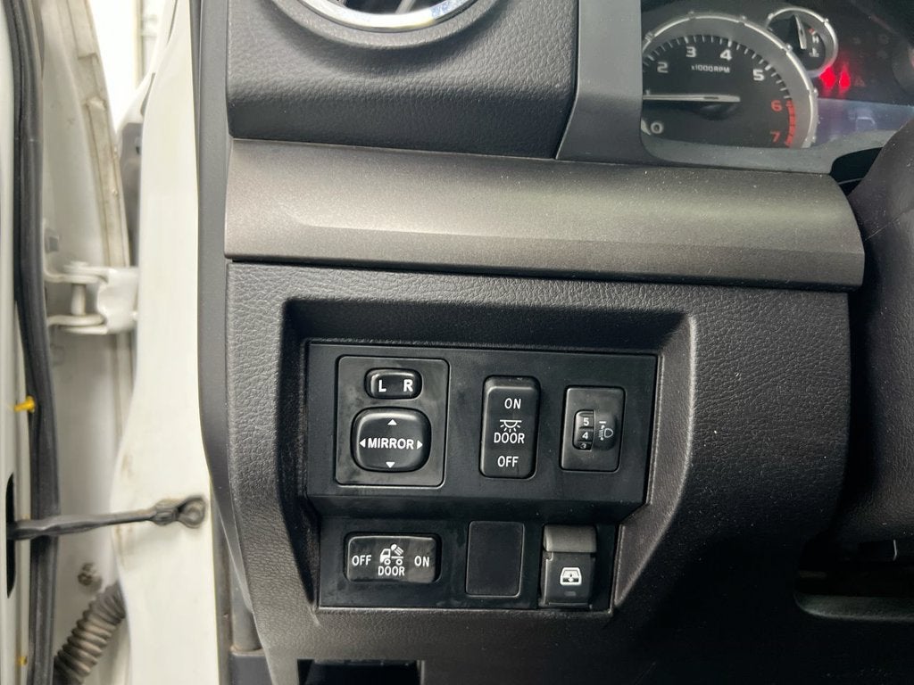2015 Toyota Tundra 4WD Truck SR5
