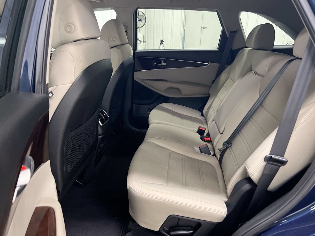 2017 Kia Sorento LX