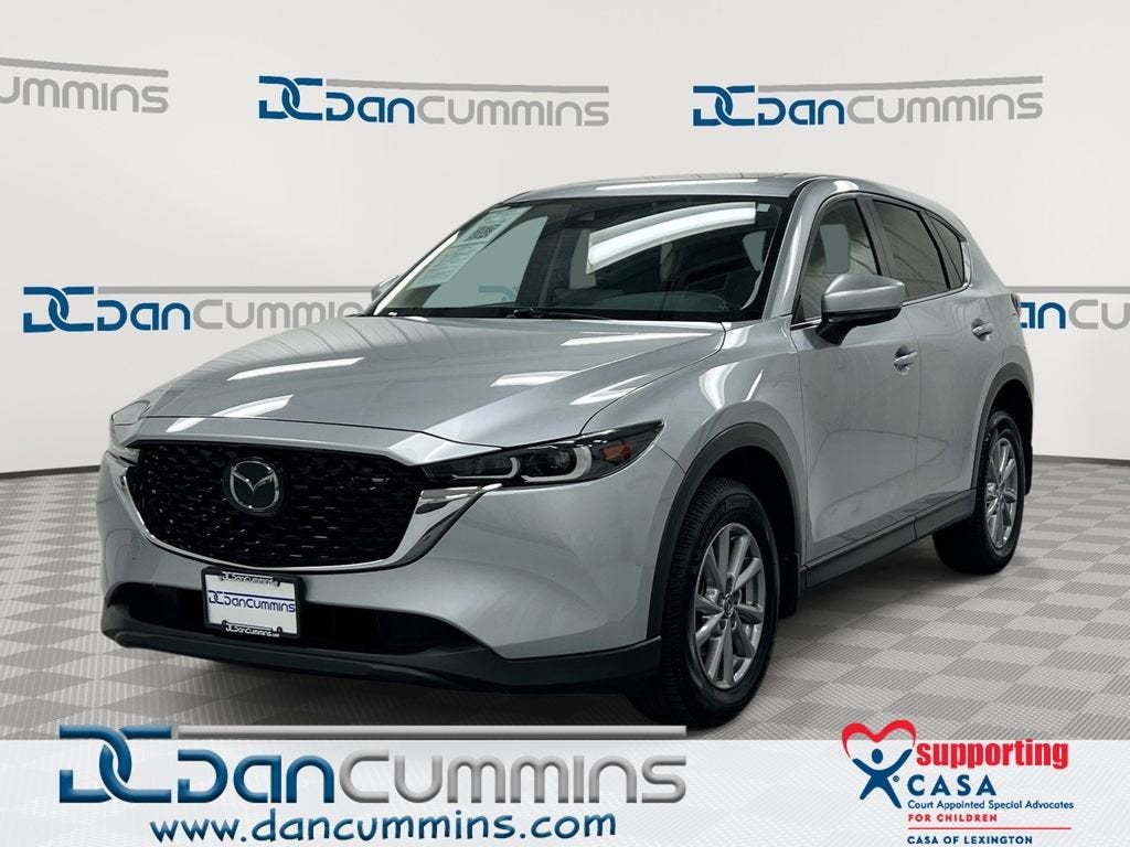 2022 Mazda CX-5 S Preferred package Auto AWD's photo