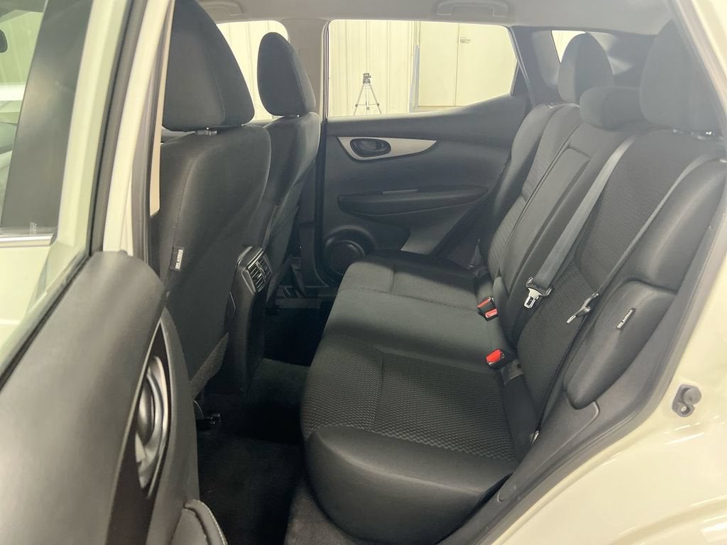 2022 Nissan Rogue Sport S