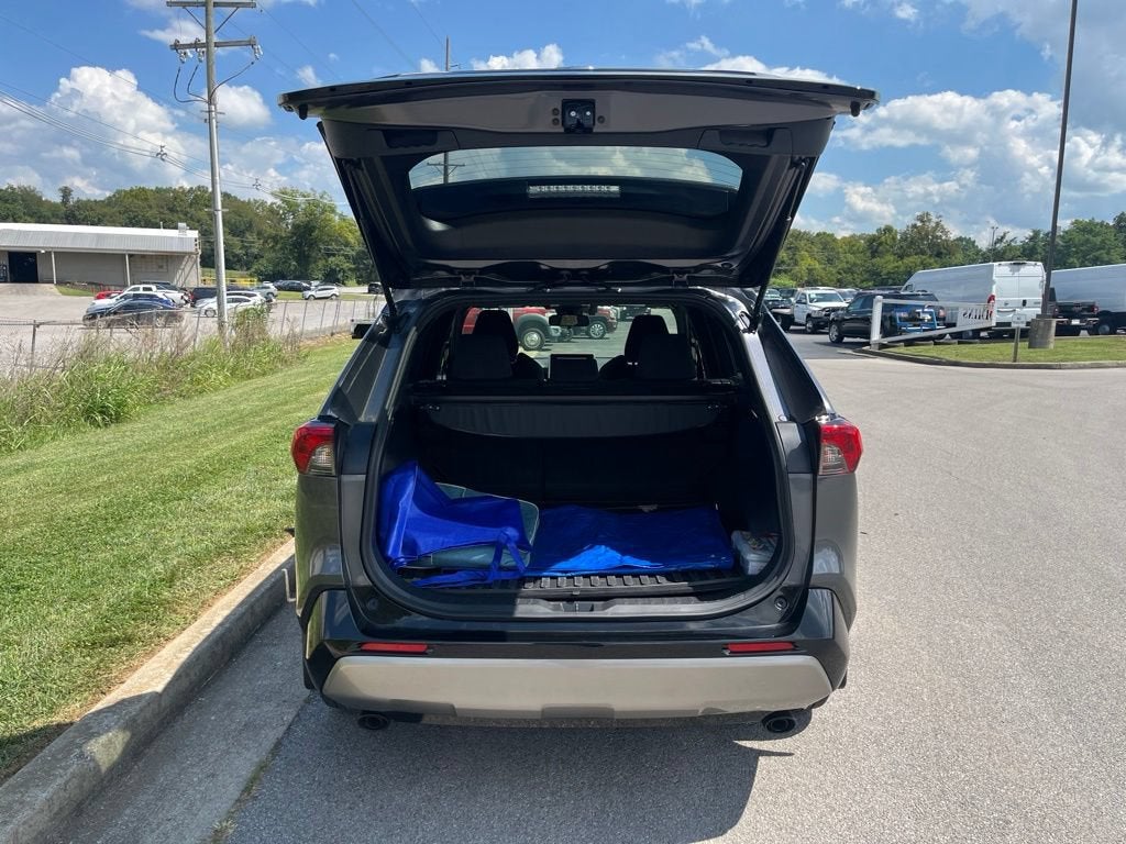 2024 Toyota RAV4 Hybrid SE