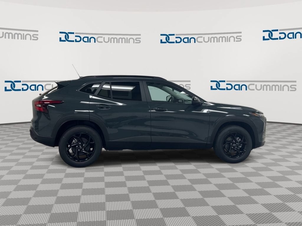 2026 Chevrolet Trax LT - Photo 9