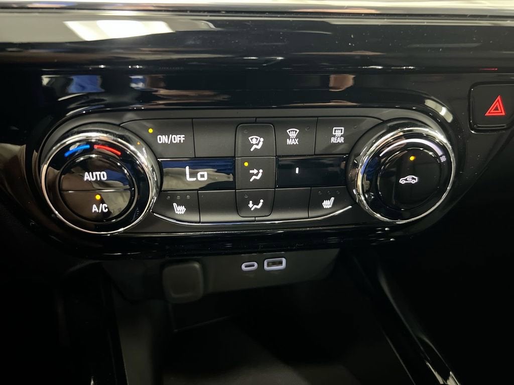 2026 Chevrolet Trax RS - Photo 16