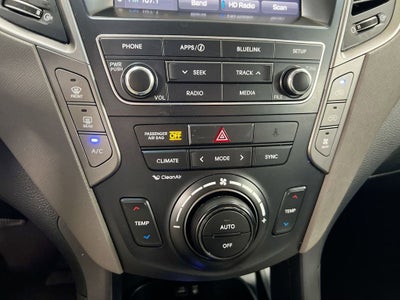 2017 Hyundai Santa Fe SE