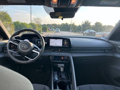 2023 Hyundai Elantra SEL