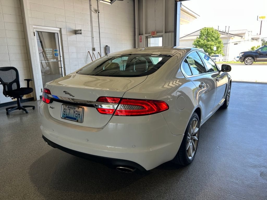 2012 Jaguar XF Base