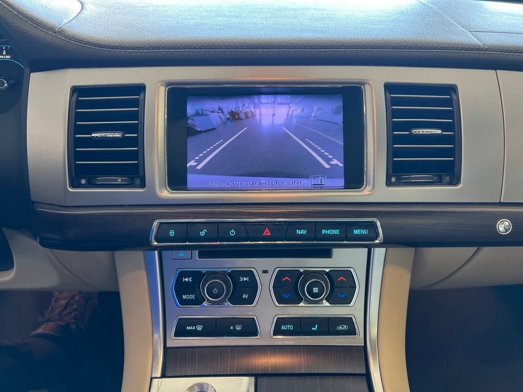 2012 Jaguar XF Base