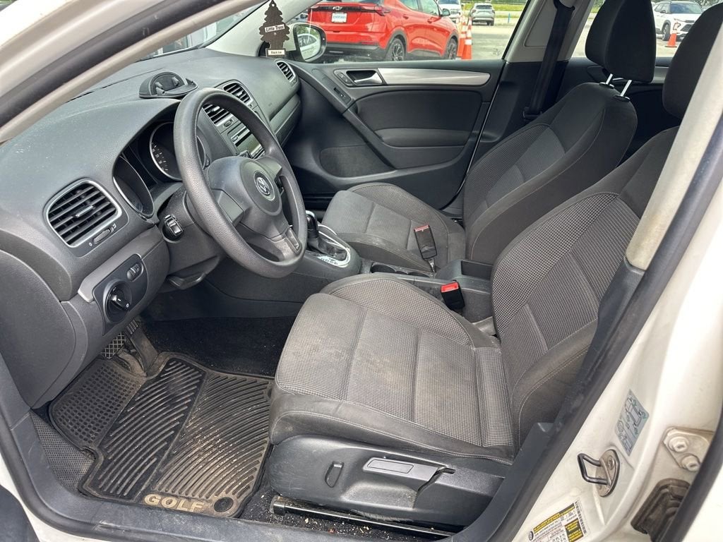 2011 Volkswagen Golf 4dr HB Auto