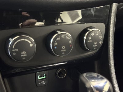 2014 Chrysler 200 Limited