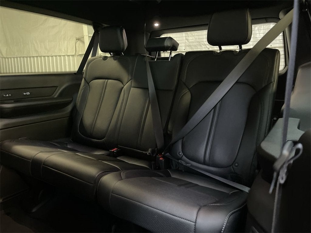 2024 Jeep Wagoneer L Series II Carbide
