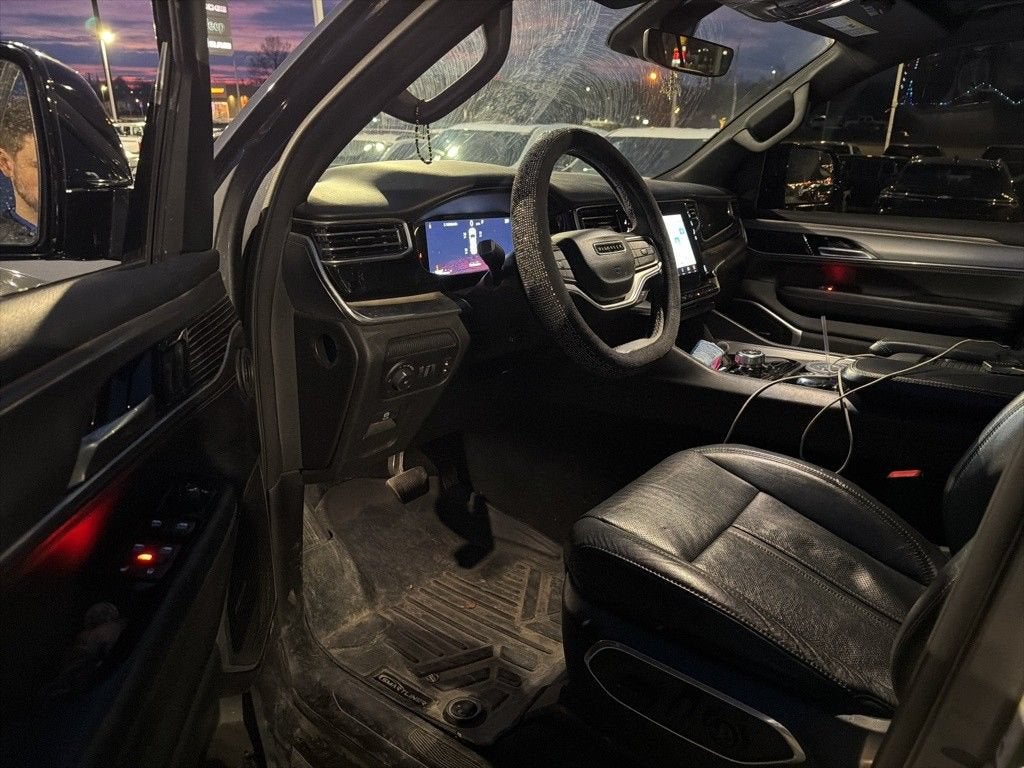 2023 Jeep Wagoneer Series II Carbide