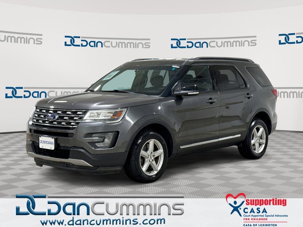 2017 Ford Explorer XLT 4WD's photo