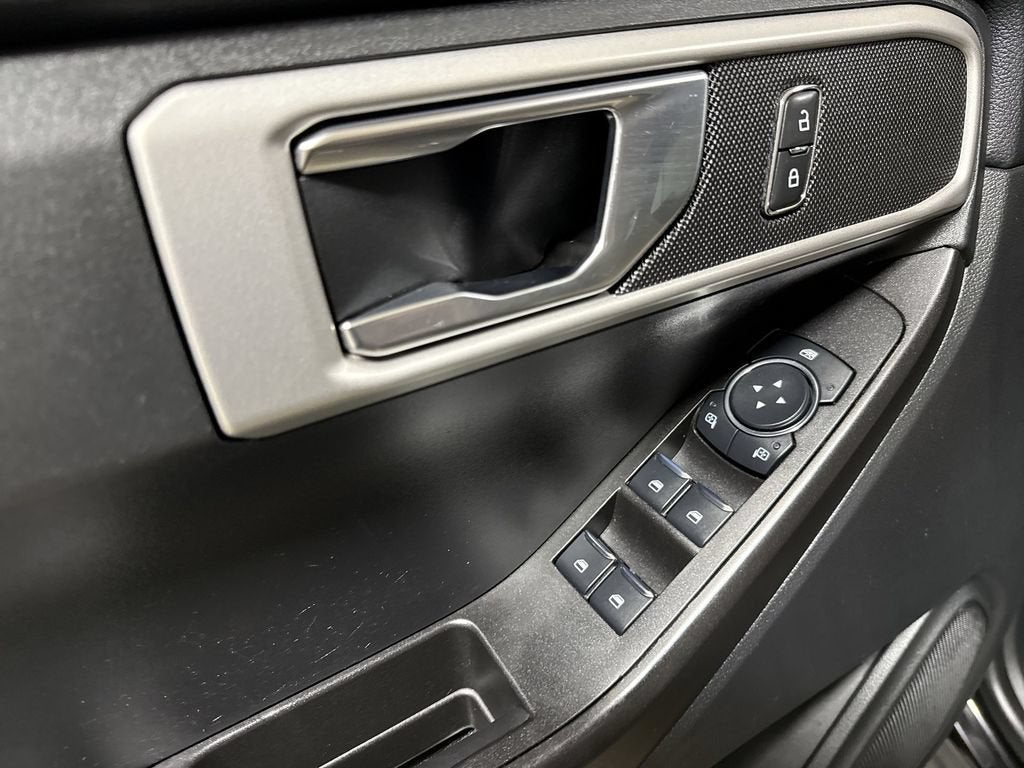 2022 Ford Explorer Base