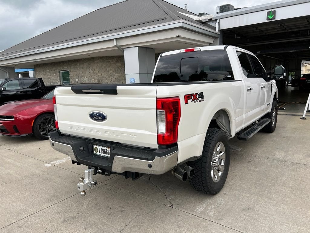 2017 Ford Super Duty F-250 SRW Lariat