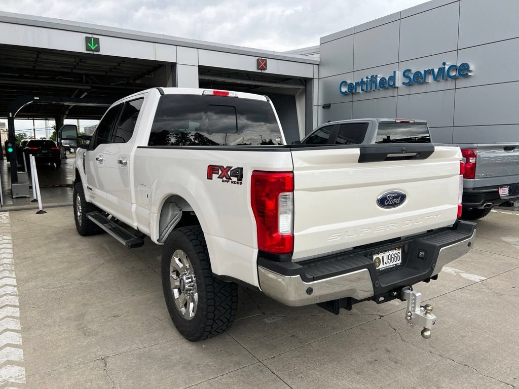 2017 Ford Super Duty F-250 SRW Lariat