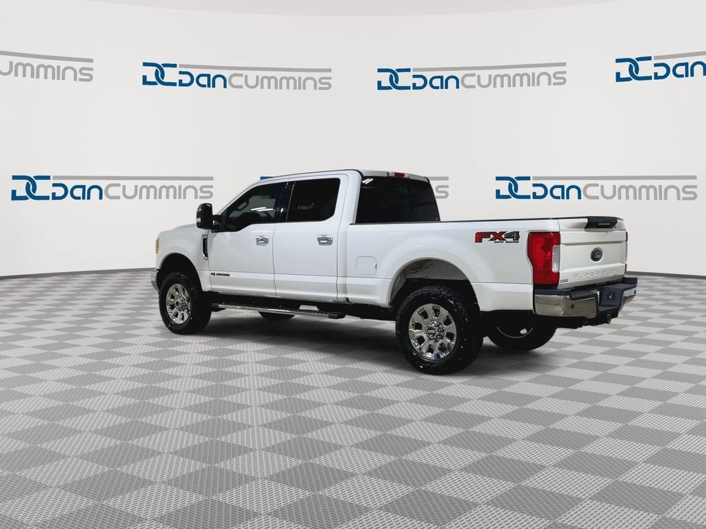 2017 Ford Super Duty F-250 SRW Lariat