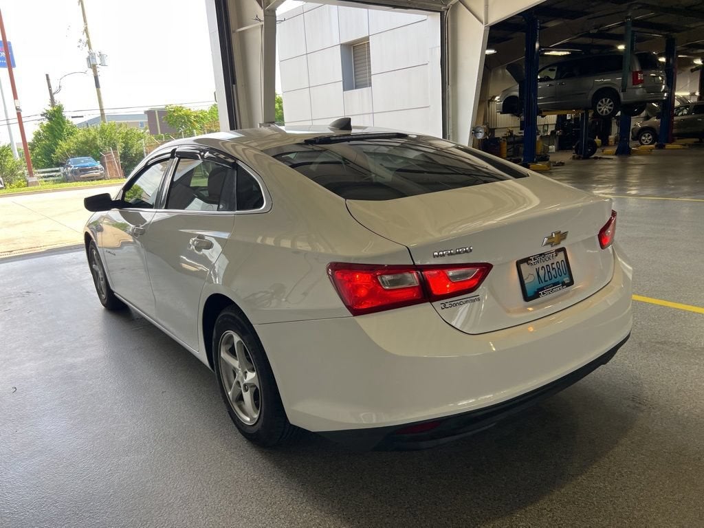 2018 Chevrolet Malibu LS