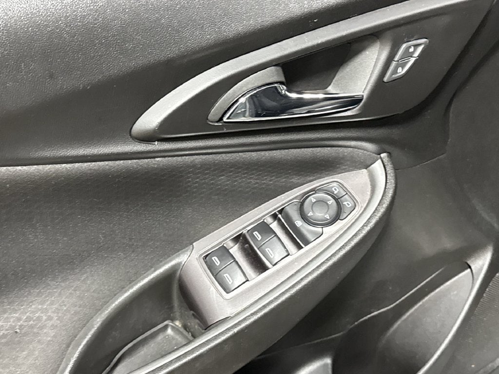 2023 Chevrolet Malibu LS