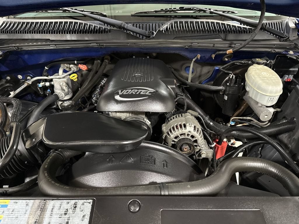 2004 Chevrolet Silverado 1500 Reg Cab 119.0" WB 4WD