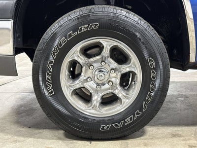 2004 Chevrolet Silverado 1500 Reg Cab 119.0" WB 4WD