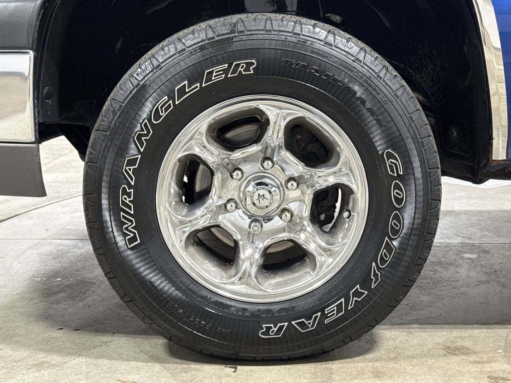 2004 Chevrolet Silverado 1500 Reg Cab 119.0" WB 4WD