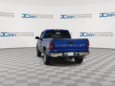 2004 Chevrolet Silverado 1500 Reg Cab 119.0" WB 4WD