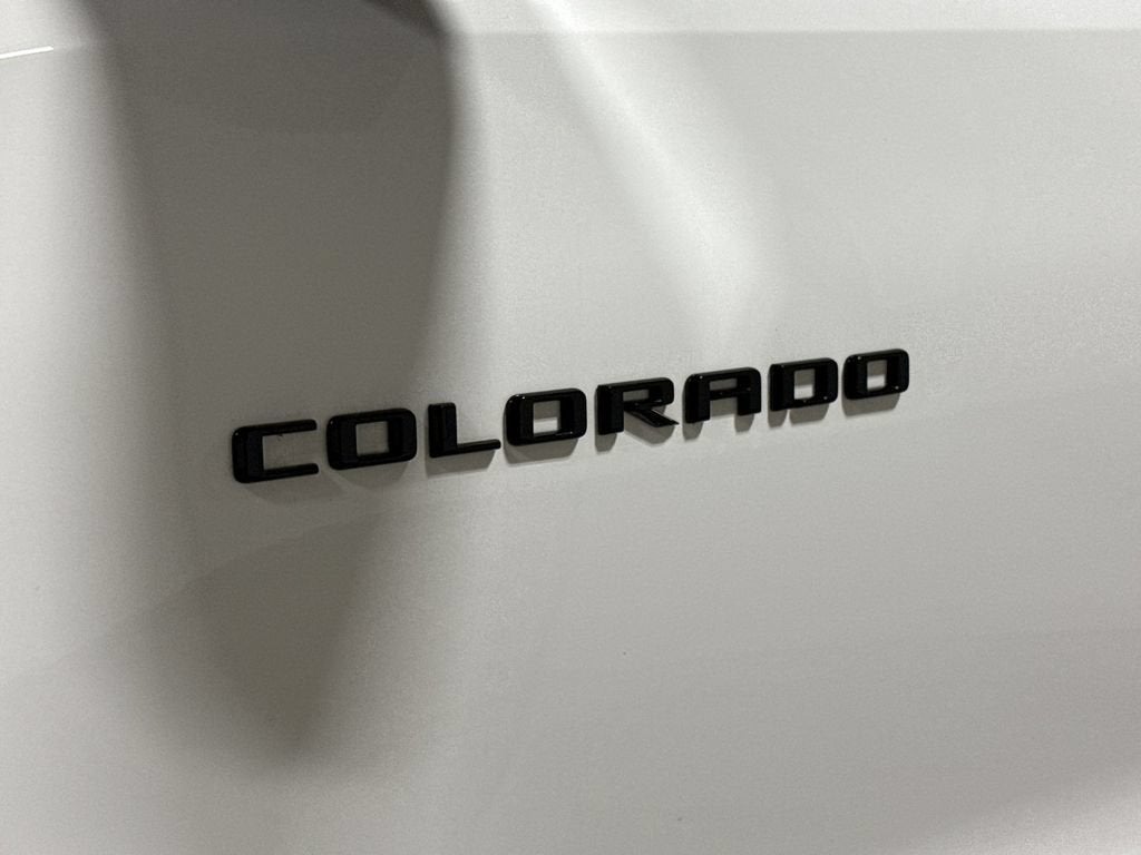 2025 Chevrolet Colorado WT/LT