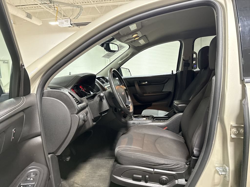 2013 GMC Acadia SLE
