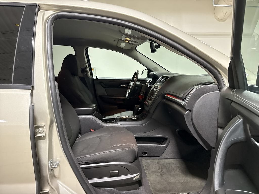 2013 GMC Acadia SLE