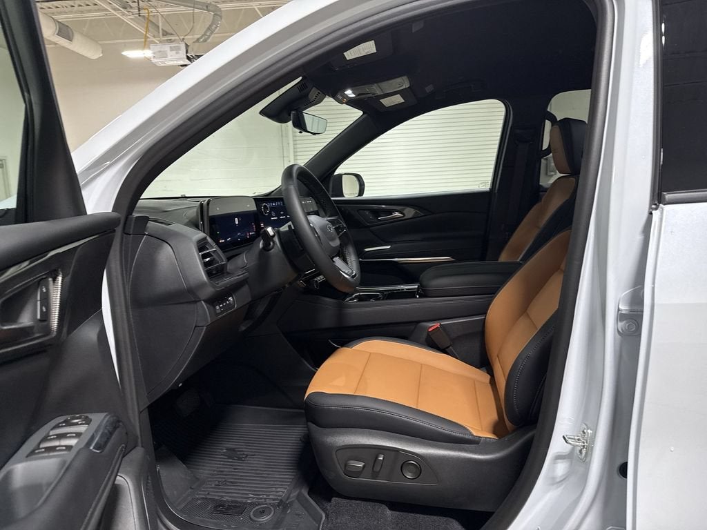 2027 Chevrolet Traverse Z71 - Photo 20