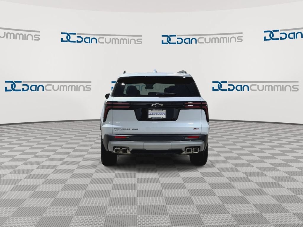 2027 Chevrolet Traverse Z71 - Photo 7
