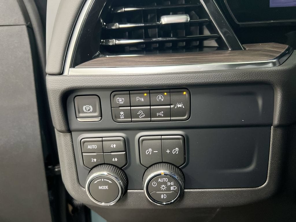 2026 Chevrolet Tahoe Z71 - Photo 19