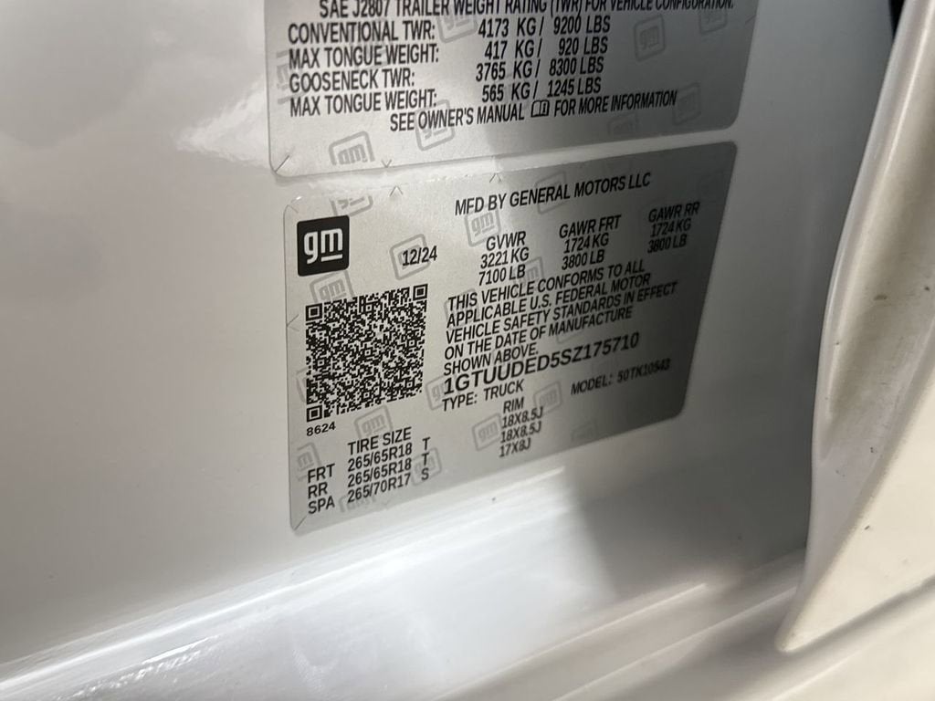 2025 GMC Sierra 1500 SLT