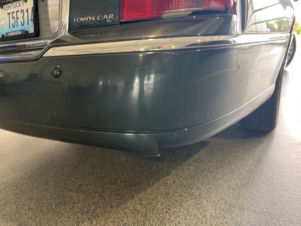 2003 Lincoln Town Car Signature
