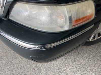 2003 Lincoln Town Car Signature