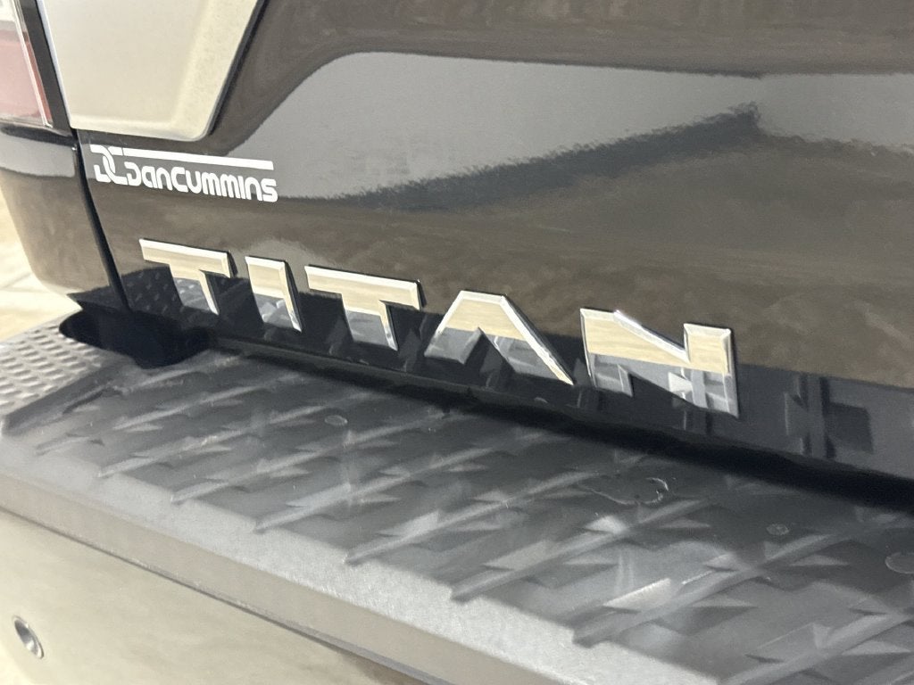 2023 Nissan Titan Platinum Reserve