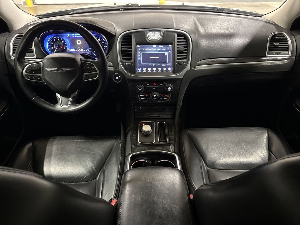 2018 Chrysler 300 Touring L
