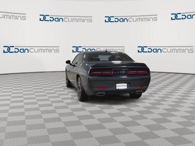 2018 Dodge Challenger SXT Plus