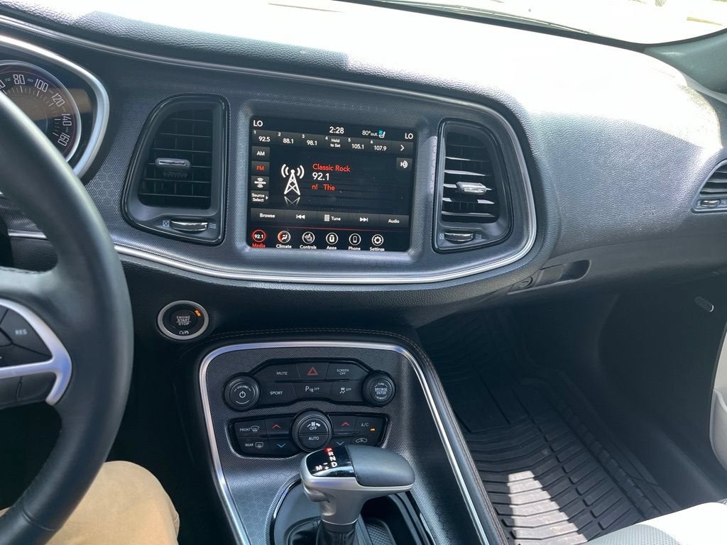 2018 Dodge Challenger SXT Plus