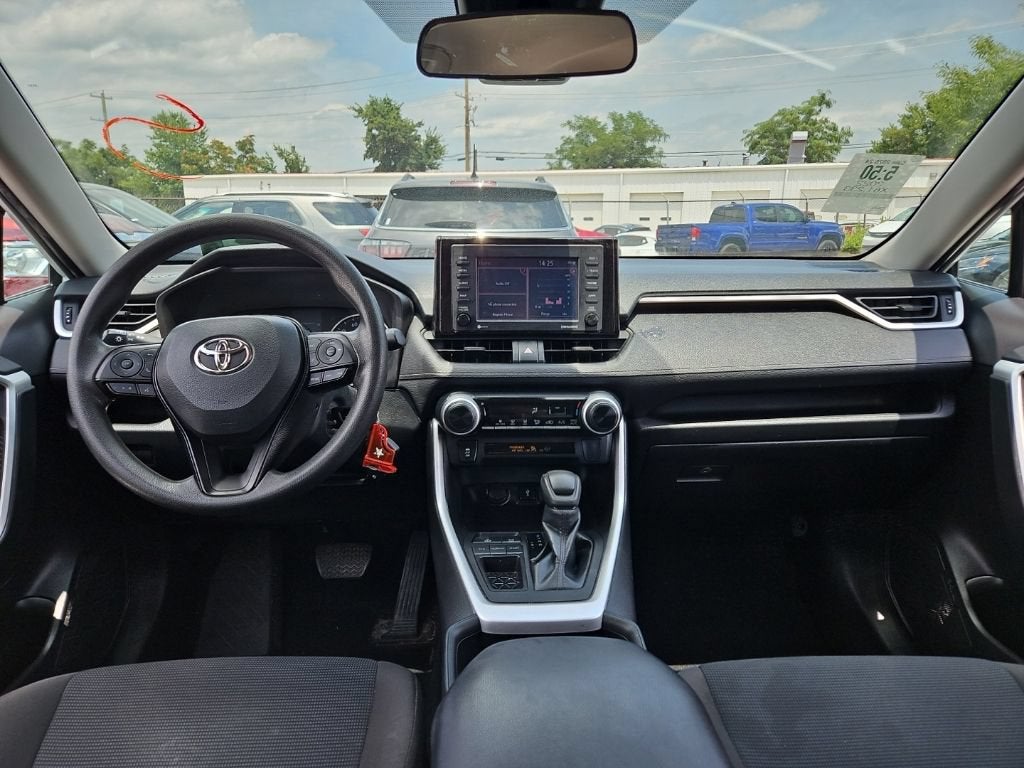 2022 Toyota RAV4 LE