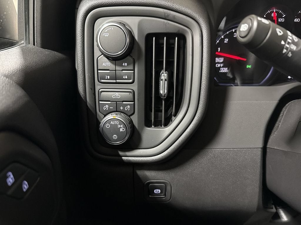2025 Chevrolet Silverado 1500 Custom Trail Boss