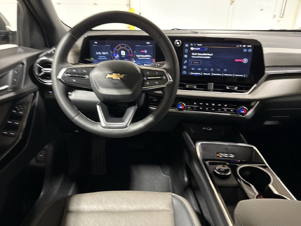 2027 Chevrolet Equinox LT - Photo 11