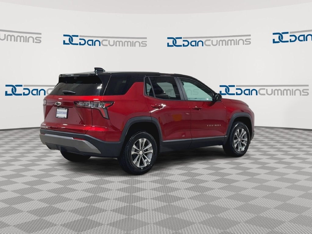 2027 Chevrolet Equinox LT - Photo 8