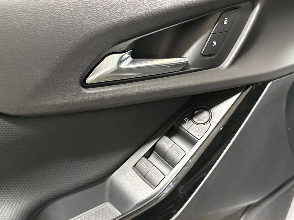 2027 Chevrolet Equinox LT - Photo 21