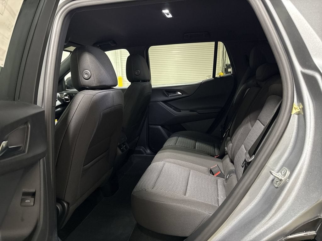 2027 Chevrolet Equinox LT - Photo 23