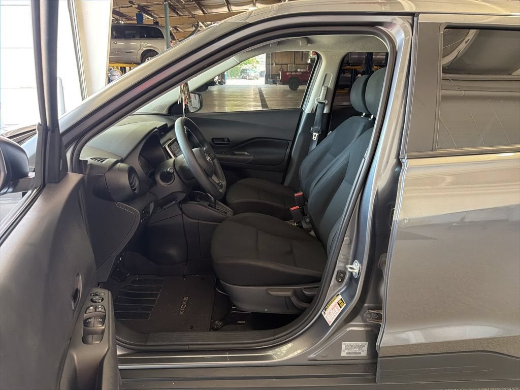 2023 Nissan Kicks S